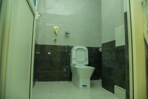 Koupelna v ubytování Hotel Pokhara Suites