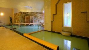 Swimming pool sa o malapit sa Nozawa Grand Hotel