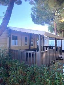 Φωτογραφία από το άλμπουμ του Mobil-home au Camping familial 4 étoiles Les Sables d'Or στο Καπ ντ' Αγκντ