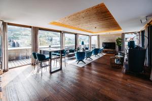 Un lugar para sentarse en Sonne 1806 - Hotel am Campus Dornbirn