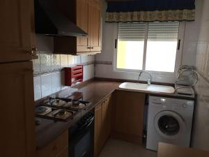 Η κουζίνα ή μικρή κουζίνα στο Apartamento acogedor playa Miramar