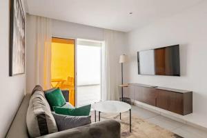 TV a/nebo společenská místnost v ubytování Residence Neya Harhoura