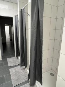Koupelna v ubytování DRIVER ROOMS