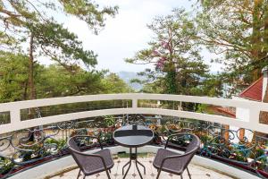 Balkón nebo terasa v ubytování Villa Moa Baguio