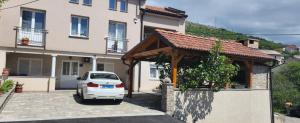 Budova, kde se apartmán nachází