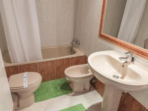 Łazienka w obiekcie Apartamentos Topacio Unitursa