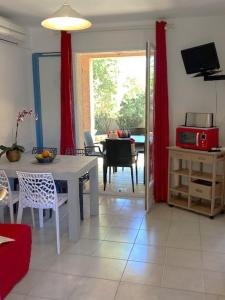 TV a/nebo společenská místnost v ubytování Residence Motel Corsicana