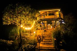 Zahrada ubytování The Hideout Villa Pokhara + 37 fotografií
