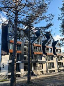 O edifício onde o apartamento está situado