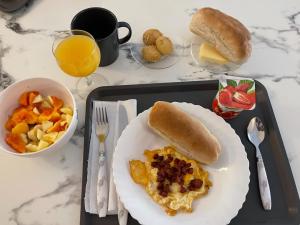 Завтрак для гостей Casa 10 Ilhas