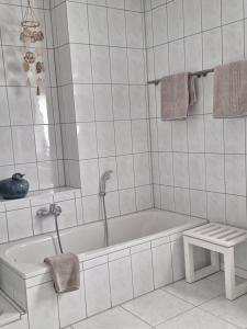 Ein Badezimmer in der Unterkunft Ferienwohnung An der Karlskuppe