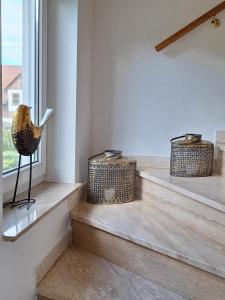 Ein Sitzbereich in der Unterkunft Ferienwohnung An der Karlskuppe