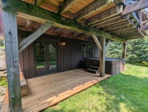 Fotografie z fotogalerie ubytování Cote Nord Tremblant Chalet Louie v destinaci Lac-Superieur