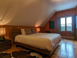 Fotografie z fotogalerie ubytování Cote Nord Tremblant Chalet Louie v destinaci Lac-Superieur
