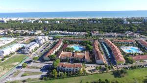 an aerial view of a resort with a pool at Villaggio Marco Polo in Bibione