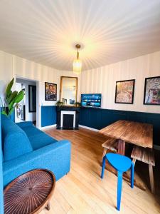 Posezení v ubytování T3 Le Louvre d' Enghien 2 Rooms 3 Beds 10mn Paris