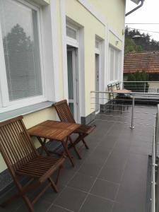 Balkón nebo terasa v ubytování Apartmán U vody