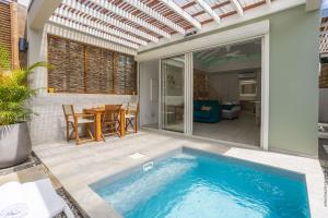 Bassein majutusasutuses Cocoonhuts Résidences Martinique või selle lähedal