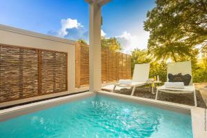 Bassein majutusasutuses Cocoonhuts Résidences Martinique või selle lähedal