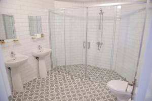 A bathroom at LONDİA OTEL