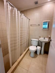 Bilik mandi di Suitesecu Guayaquil