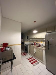 Apartamento Aconchegante na Zona Sul, Botafogo Rj tesisinde mutfak veya mini mutfak