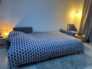 En eller flere senge i et værelse på Studio indépendant Valbonne proche Cannes