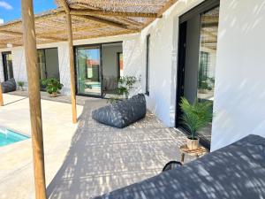 Billede fra billedgalleriet på Villa con piscina en Golf Isla Canela Links i Ayamonte