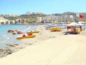 Gallery image of Close to beach unique & cozy apartment 3 balconies country Views in Mellieħa