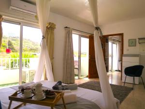 Gallery image of Close to beach unique & cozy apartment 3 balconies country Views in Mellieħa