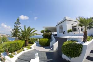 a villa with a view of the ocean at Hotel Cala Moresca in Bacoli