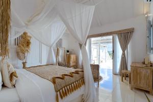 Atalaya Villas Nusa Penida - Adults only客房内的一张或多张床位