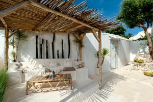 Atalaya Villas Nusa Penida - Adults only的庭院或其他户外区域