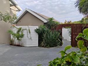 Κήπος έξω από το Leafy Retreat Kenridge Trendy