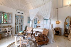 Atalaya Villas Nusa Penida - Adults only的休息区