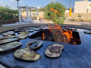 Φαγητό σε αυτό το διαμέρισμα ή κάπου εκεί κοντά