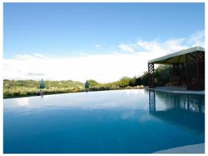 A piscina localizada em Villa Montepulciano ou nos arredores