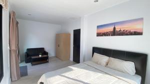 Afbeelding uit fotogalerij van GREEN HILLS VILLAS - Dan An House in Patong Beach +21 foto's