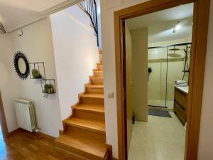 Ένα μπάνιο στο Prime Loft LA RIOJA VT-LR-1923 +43 φωτογραφίες