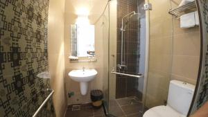 Koupelna v ubytování Ngoc Linh Luxury Hotel