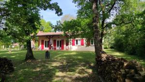 Zahrada ubytování La Chênaie Maison entière avec un grand jardin