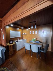 BanjarnegaraにあるLangit dieng cabinのギャラリーの写真