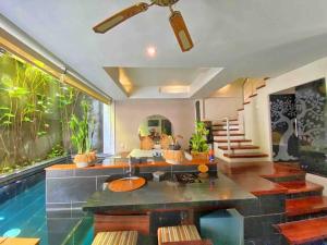 Bazén v ubytování Venus- 1br pvt pool villa in kuta By iLys Collection nebo v jeho okolí