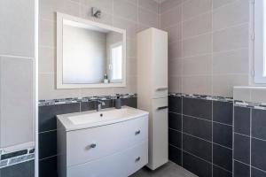Koupelna v ubytování Villa de Maithe
