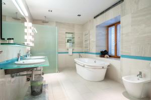 Kúpeľňa v ubytovaní Imperial suite