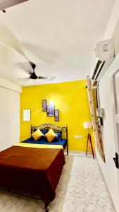Letto o letti in una camera di Muffys Pool Apartment