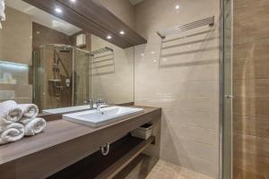 Kúpeľňa v ubytovaní Casa Luxury Wellness Apartman By BLTN
