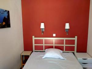 Postel nebo postele na pokoji v ubytování Superbe Duplex Cap Esterel VUE MER