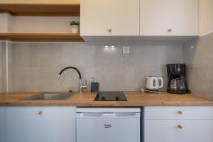 Imagen de la galería de 123 Soleil Studios, en Agia Marina Aegina