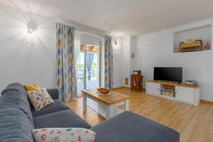 TV a/nebo společenská místnost v ubytování Casa Anamaria private Pool near Vrsar